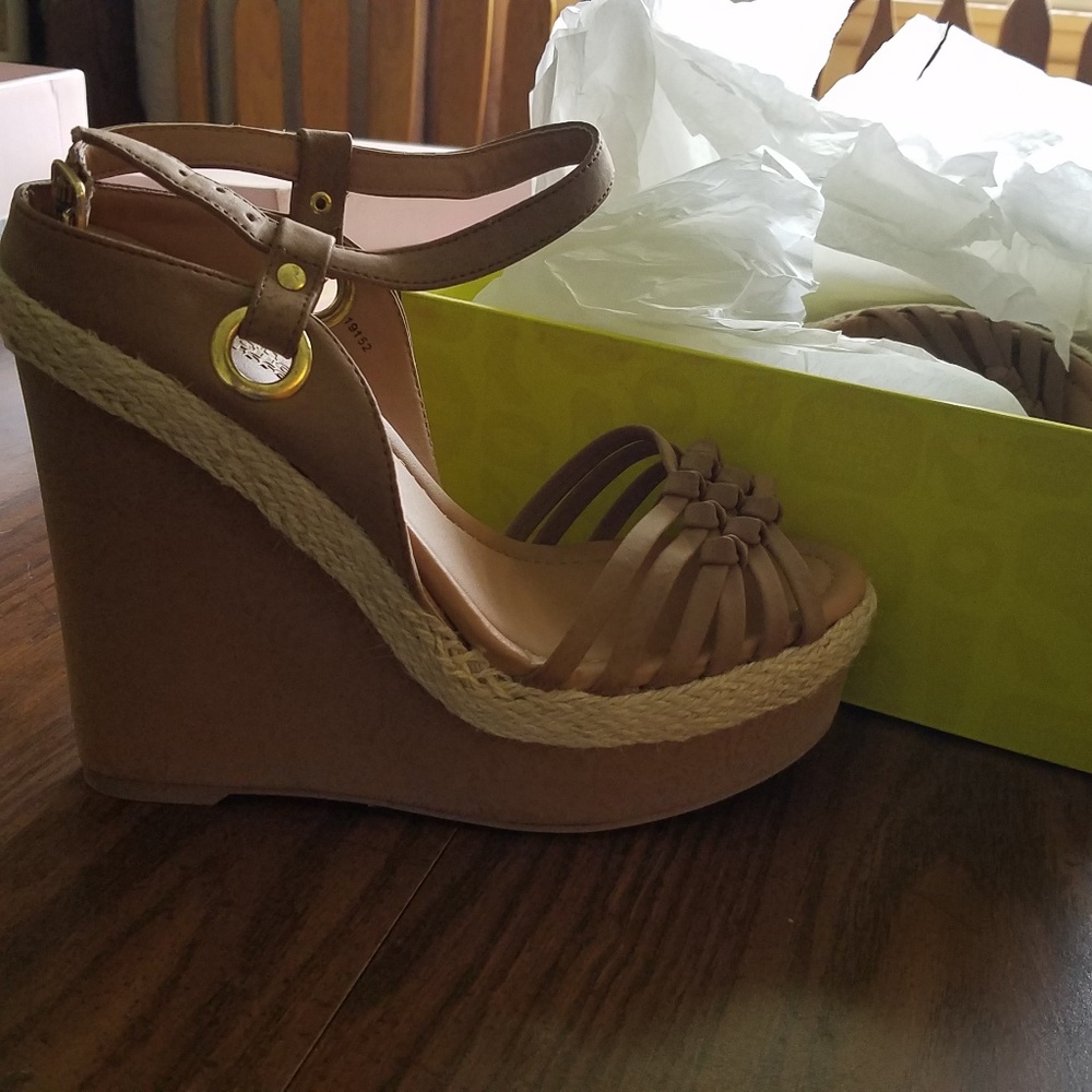 Wedges - Picture 2 of 3
